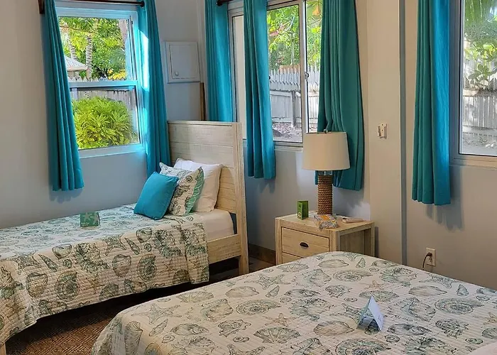 Oceanfront House With View, Private Pier & Ferienhaus San Pedro (Ambergris Caye)