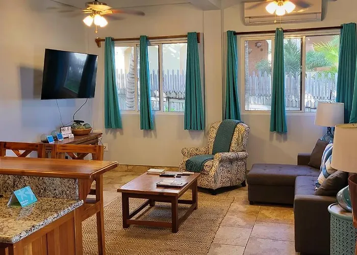 Ferienhaus Oceanfront House With View, Private Pier & San Pedro (Ambergris Caye)